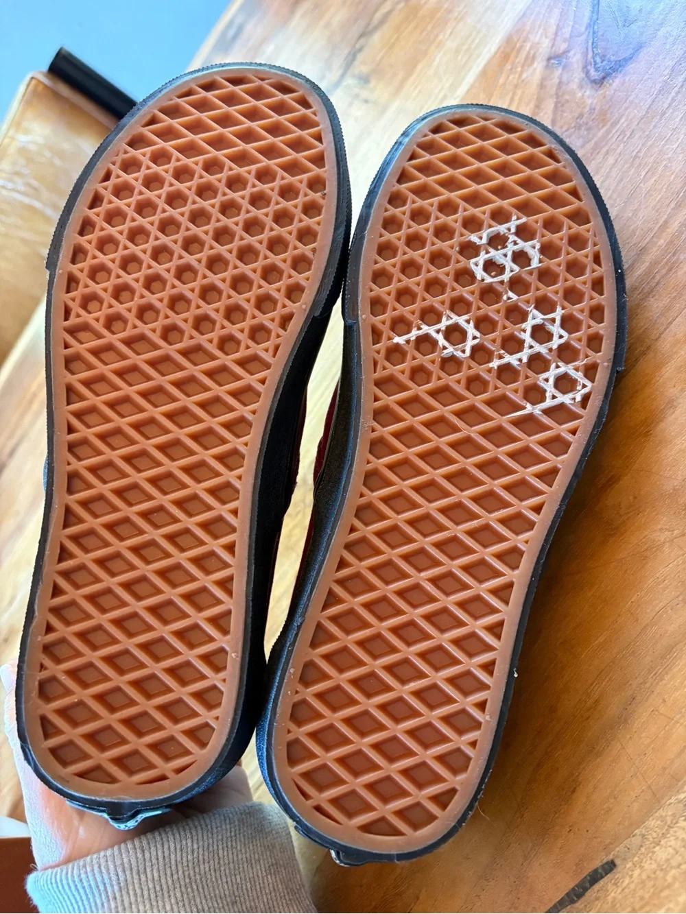 Vans Slip-On Canvas Sneakers in Burgundy - never worn